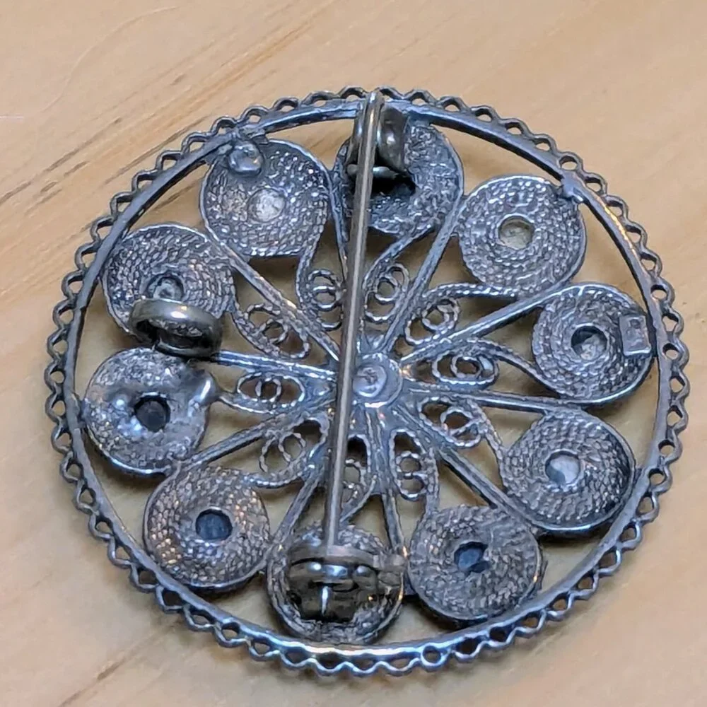 Vintage Silver Filigree Rosette Brooch | Emerald Green Cabochon & Pearl